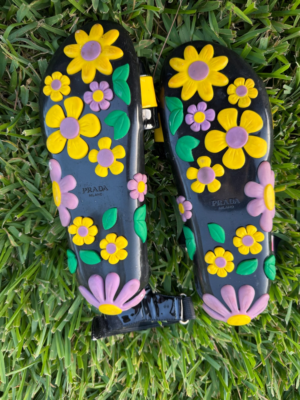 Rare Prada Rubber Flower Patent Leather Sandals US 7.5 EU 38 Made in Italy